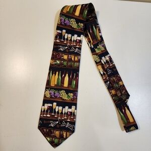ALYNN Neckwear Silk Vibrant Wine Bottle Tie